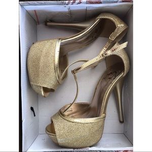 Gold heels size 7.5